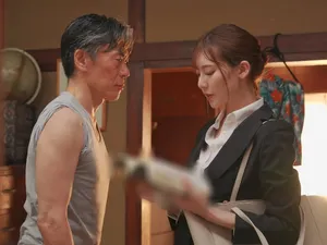 Em bé được quan hệ bằng miệng nguy hiểm nơi công cộng trong phòng thử đồ - sắp bị bắt quả tang