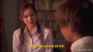 Một người phụ nữ trẻ đẹp đang ngoại tình. Người chủ đang sửa chữa thứ gì đó. Van bị hỏng. Ở nhà có thuốc lá. Đưa cho ông chủ một ít thuốc lá và yêu cầu ông sửa nó. Có chuyện gì vậy? Không sao đâu.