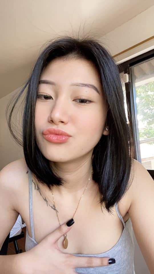 Hai cô bạn thân chán anh xã lên mạng săn hồng hài nhi